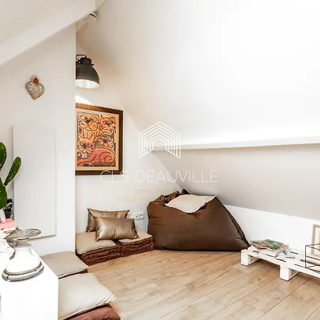Camille C.l.s Deauville Benerville-sur-Mer